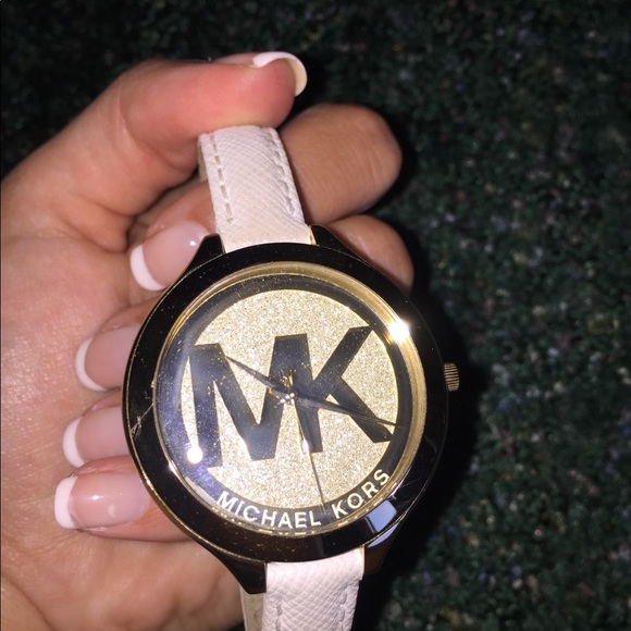 Michael Kors Skinny Band Watch - Picture 2 of 3